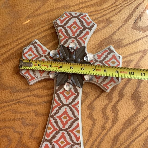 15.5in Layered hanging cross, brown, orange, tan, farmhouse, shabby, wall decor - Picture 7 of 7